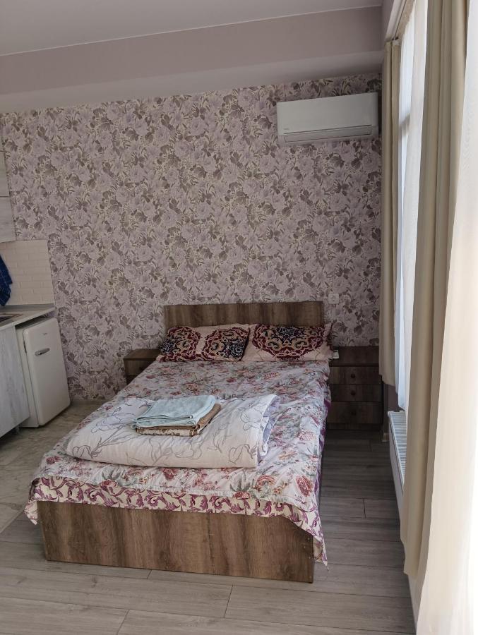 Mary'S Cozy & Lovely Studio On Very Quiet Khosharauli Street Тбілісі Екстер'єр фото