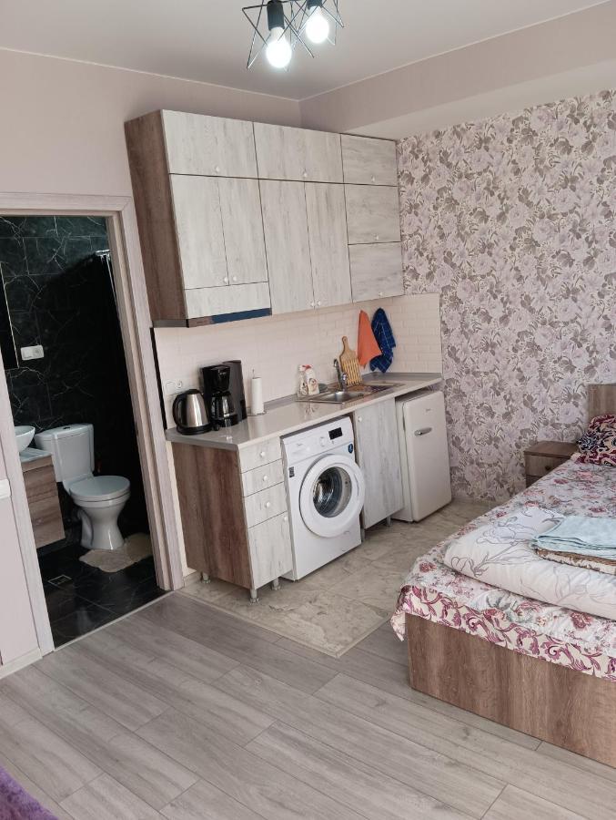 Mary'S Cozy & Lovely Studio On Very Quiet Khosharauli Street Тбілісі Екстер'єр фото