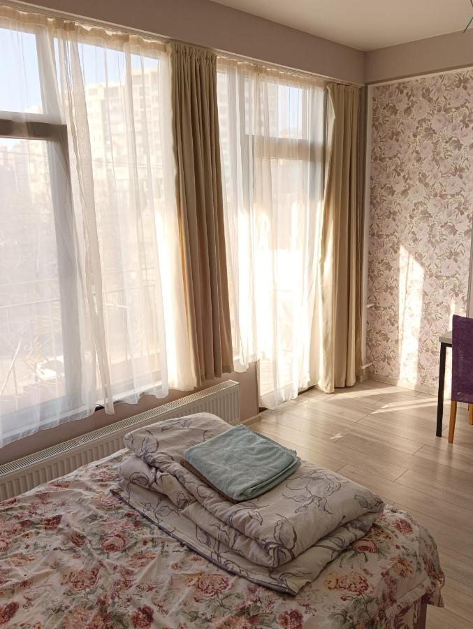 Mary'S Cozy & Lovely Studio On Very Quiet Khosharauli Street Тбілісі Екстер'єр фото